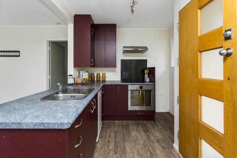 Photo of property in 11b Gemstone Drive, Birchville, Upper Hutt, 5018