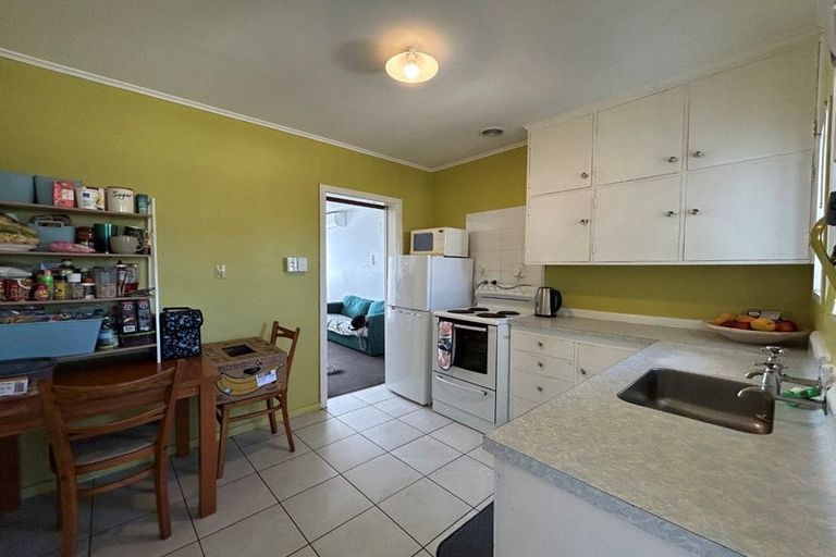Photo of property in 2/31 Trinity Crescent, Pirimai, Napier, 4112