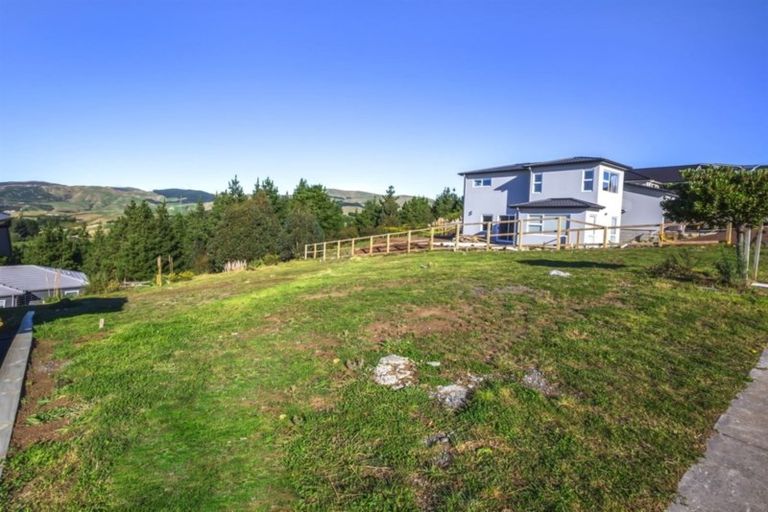 Photo of property in 160 Endeavour Drive, Whitby, Porirua, 5024