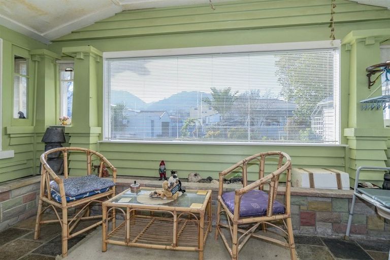 Photo of property in 402 Queen Sh25 Street, Thames, 3500