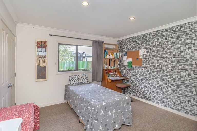 Photo of property in 177 Queen Street West, Levin, 5510