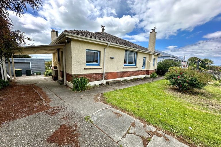 Photo of property in 228 Clyde Street, Balclutha, 9230