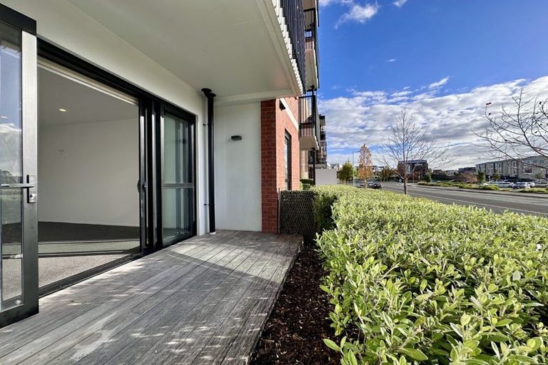 Photo of property in 4/81g Mapou Road, Hobsonville, Auckland, 0616