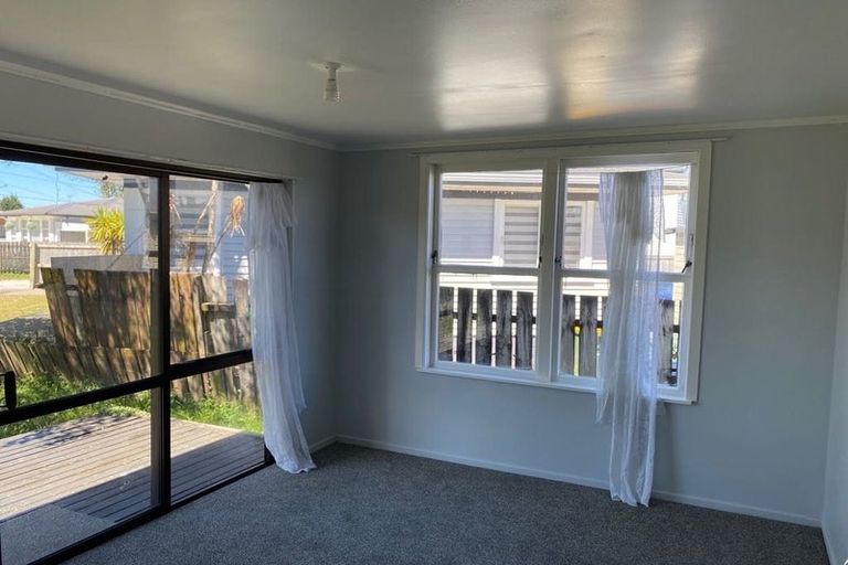 Photo of property in 18 Glenburn Place, Papakura, 2110