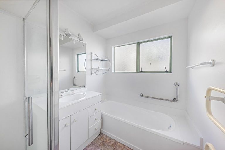 Photo of property in 6 Palmgreen Court, Stanmore Bay, Whangaparaoa, 0932