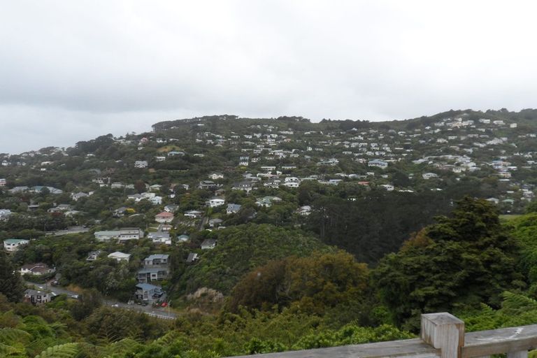 Photo of property in 59 Chartwell Drive, Crofton Downs, Wellington, 6035