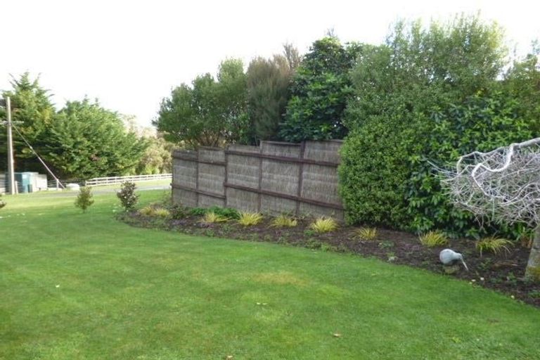 Photo of property in 4 Watlings Place, Kennedys Bush, Christchurch, 8025