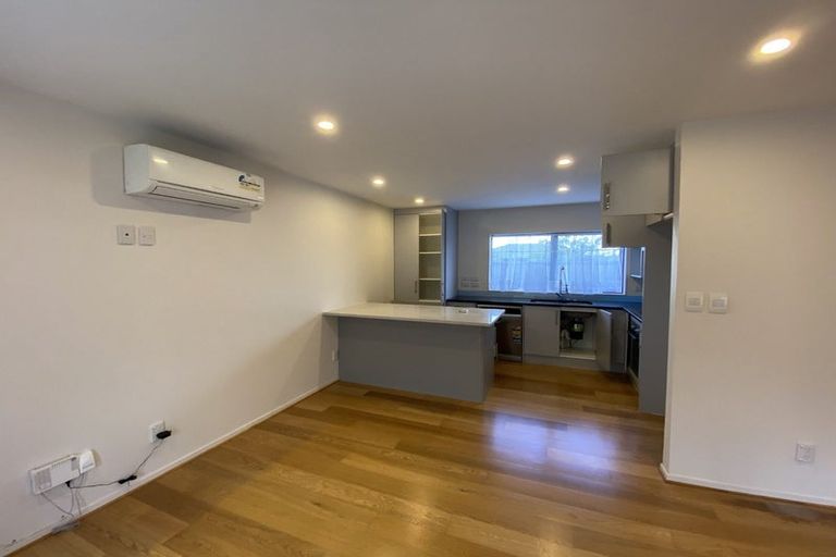 Photo of property in 10 Ensign Place, Hillcrest, Auckland, 0627