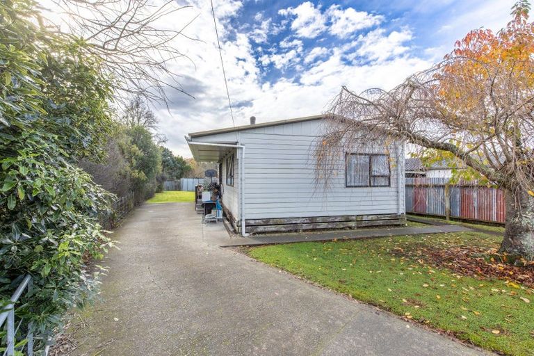 Photo of property in 70 Bibby Street, Waipawa, 4210
