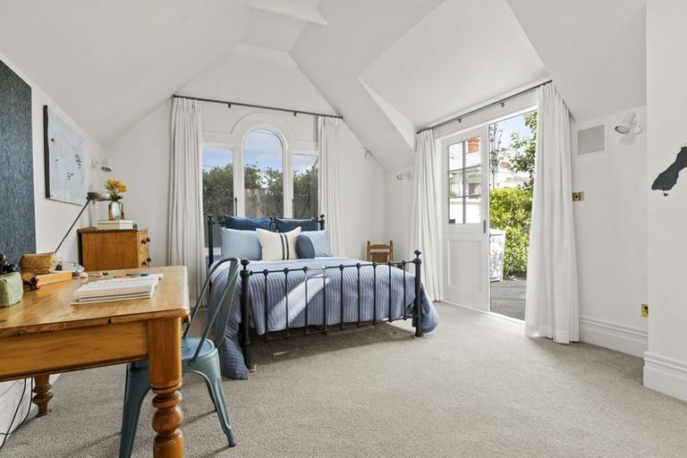 Photo of property in 7 King Edward Parade, Devonport, Auckland, 0624