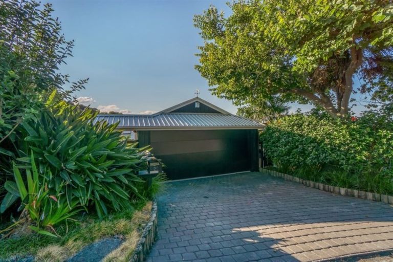 Photo of property in 2 Manurere Avenue, Takapuna, Auckland, 0622