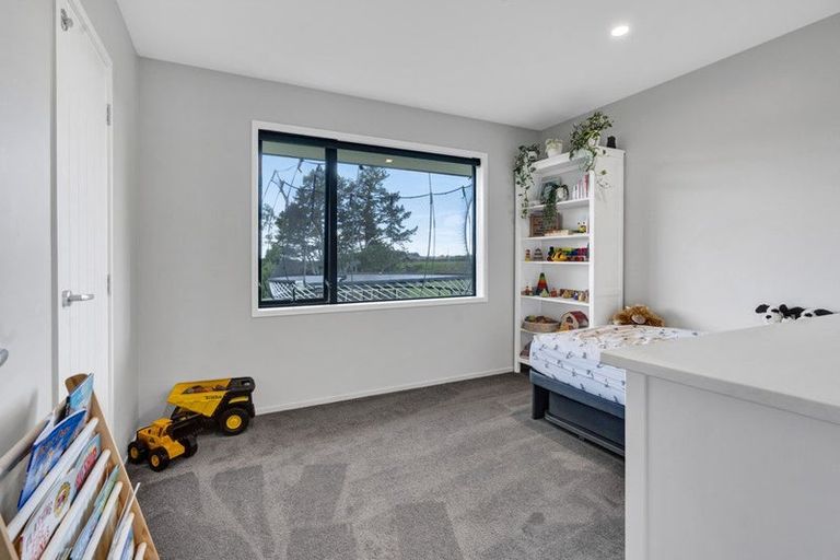 Photo of property in 376 Egmont Road, Hillsborough, New Plymouth, 4372