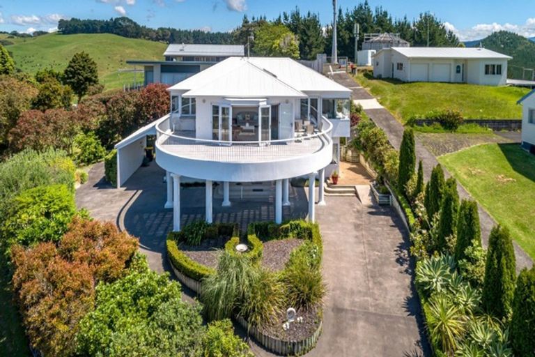 Photo of property in 442 Onemana Drive, Onemana, Whangamata, 3691