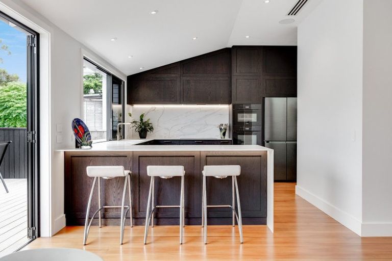 Photo of property in 10 Dorset Street, Westmere, Auckland, 1022