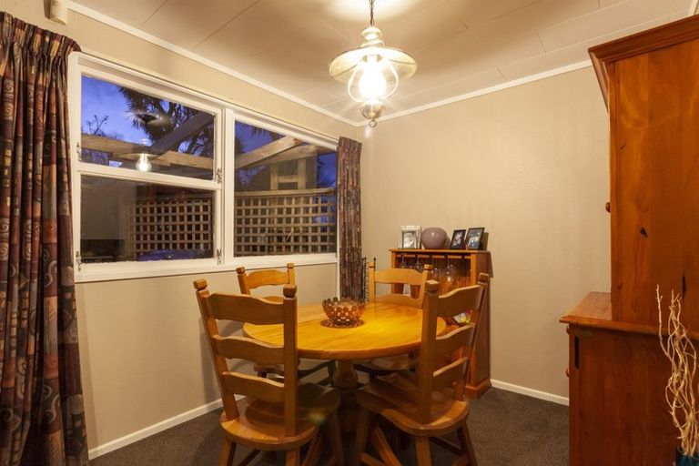 Photo of property in 216 Main Road South, Raumati South, Paraparaumu, 5032