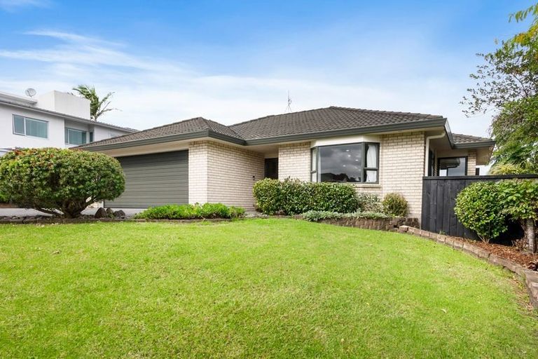 Photo of property in 320 Hill Road, The Gardens, Auckland, 2105