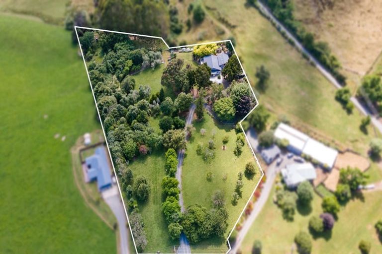 Photo of property in 353 North Manakau Road, Manakau, Levin, 5573