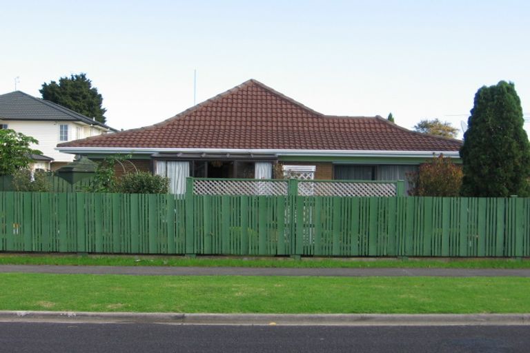 Photo of property in 3/15 Maunu Road, Papatoetoe, Auckland, 2025