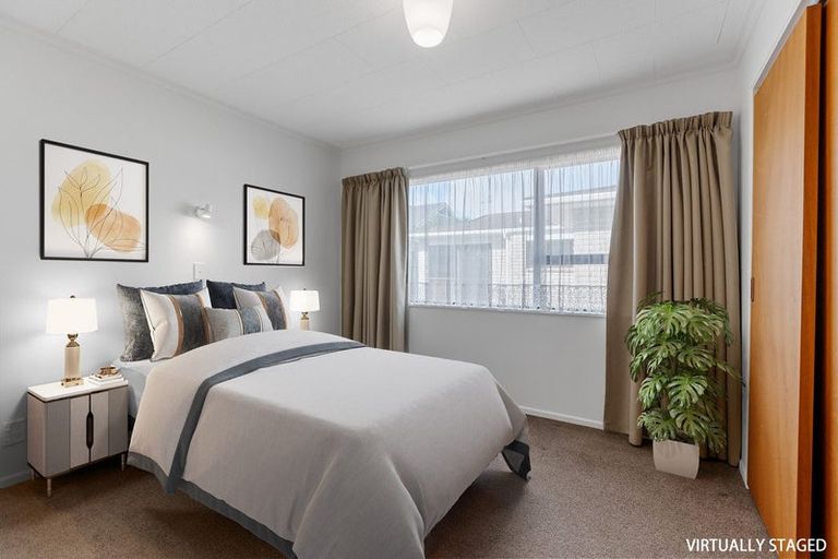 Photo of property in 20 Tukapa Street, Westown, New Plymouth, 4310