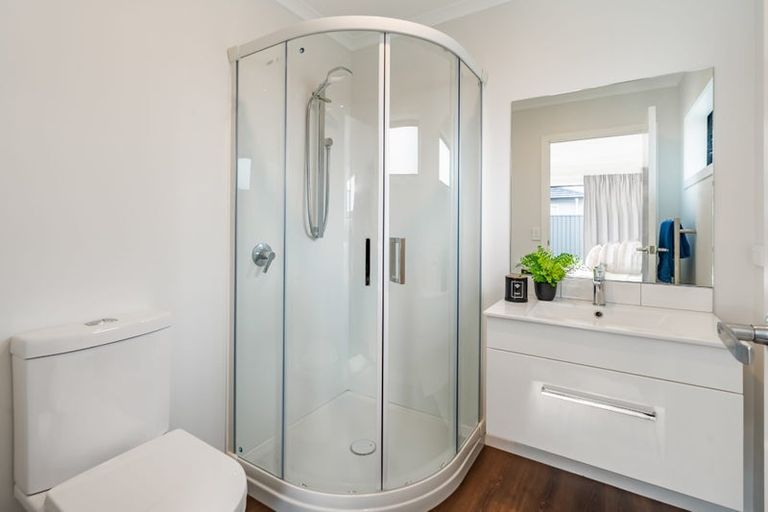 Photo of property in 34 Castletown Street, Wallaceville, Upper Hutt, 5018