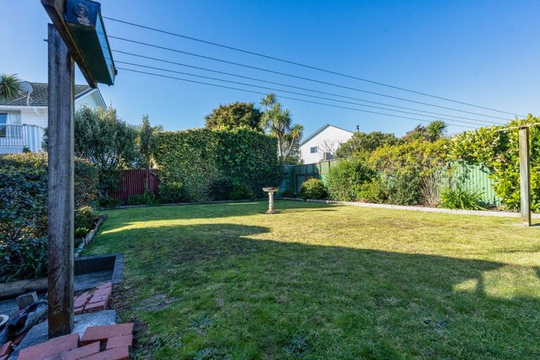 Photo of property in 34 Norfolk Crescent, Otaki Beach, Otaki, 5512