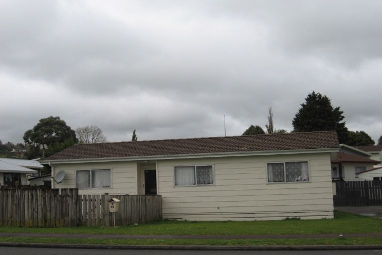 Photo of property in 1/62 Redcrest Avenue, Red Hill, Papakura, 2110