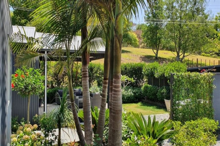 Photo of property in 30 Muncaster Road, Snells Beach, 0920