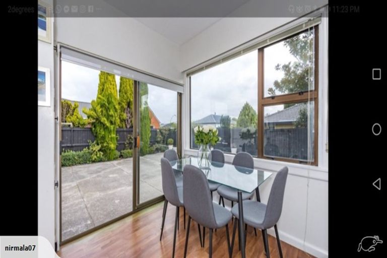 Photo of property in 215 Main North Road, Redwood, Christchurch, 8051