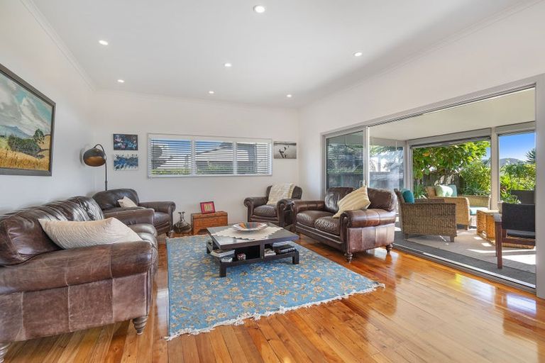 Photo of property in 243 One Tree Point Road, One Tree Point, 0118