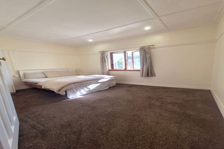 Photo of property in 7 Crawford Road, Kilbirnie, Wellington, 6022