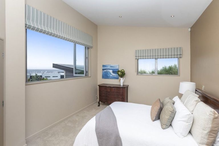 Photo of property in 11 Stonewall Place, Huntsbury, Christchurch, 8022