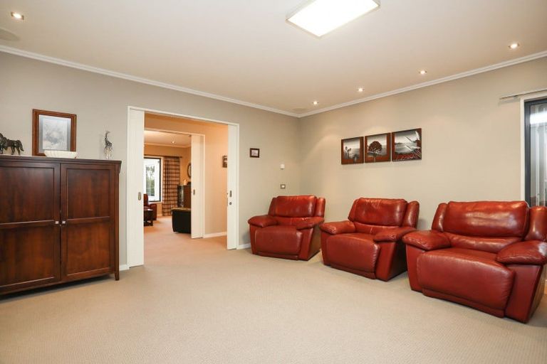 Photo of property in 41 Arcadia Place, Seaward Bush, Invercargill, 9812