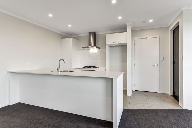 Photo of property in 73 Waruhia Crescent, Rototuna North, 3281