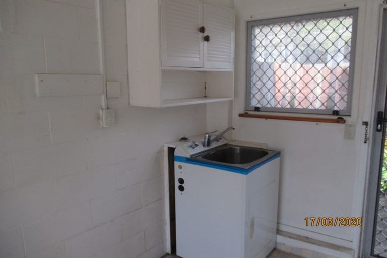 Photo of property in 2/133 Pigeon Mountain Road, Half Moon Bay, Auckland, 2012