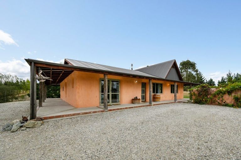 Photo of property in 53 Gilligans Gully Road, Alexandra, 9320