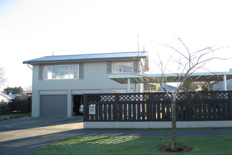 Photo of property in 82 Newcastle Street, Windsor, Invercargill, 9810