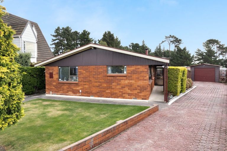 Photo of property in 27 Dakota Place, Waldronville, Dunedin, 9018