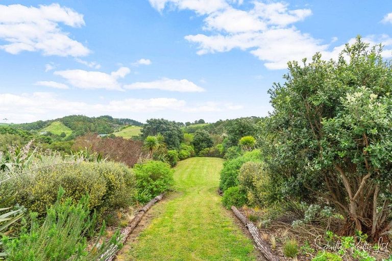 Photo of property in 124 Wearmouth Road, Paparoa, 0571