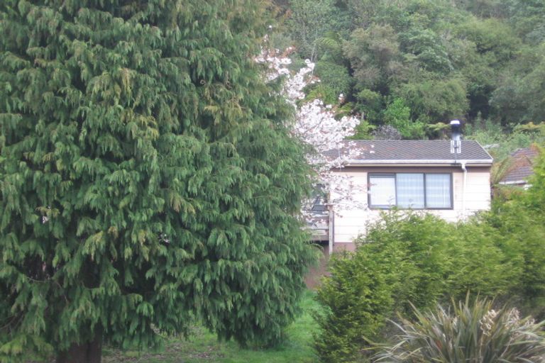 Photo of property in 8a Takahe Place, Selwyn Heights, Rotorua, 3015