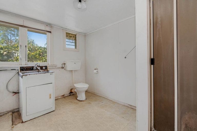 Photo of property in 5 Porter Crescent, Helensville, 0800