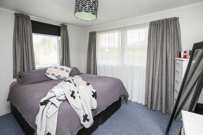 Photo of property in 16 Lugton Street, Nawton, Hamilton, 3200