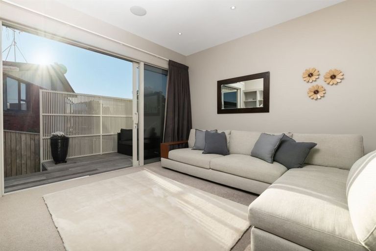 Photo of property in 114 Oceanbeach Road, Mount Maunganui, 3116