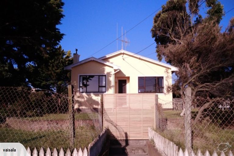 Photo of property in 32 Rangiora Street, Castlecliff, Whanganui, 4501