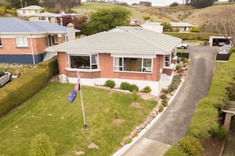 Photo of property in 17 Scotland Terrace, Green Island, Dunedin, 9018