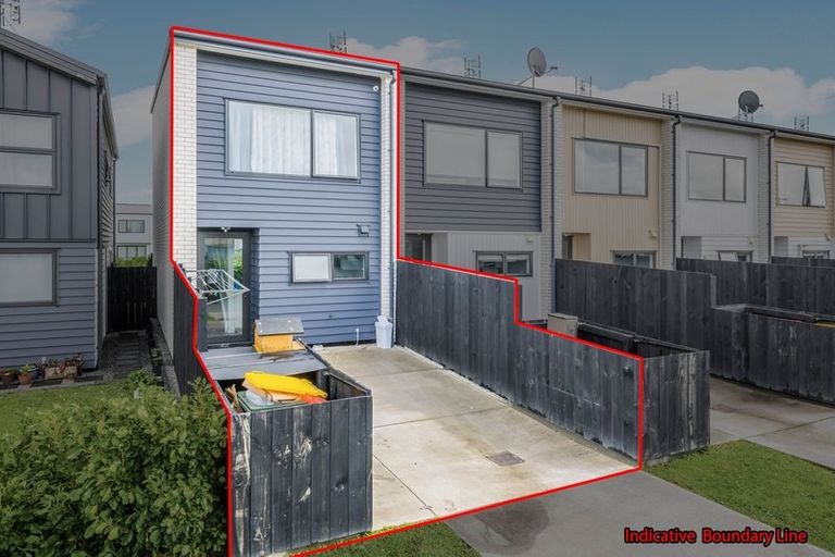 Photo of property in 95 Battalion Drive, Papakura, 2110