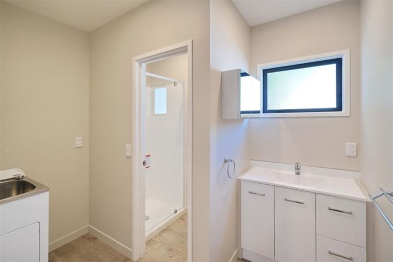 Photo of property in 2/141 Peverel Street, Riccarton, Christchurch, 8041