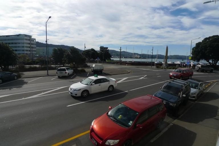 Photo of property in Aqua, 9/74 Oriental Parade, Oriental Bay, Wellington, 6011