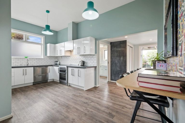 Photo of property in 170 Shaw Avenue, New Brighton, Christchurch, 8083