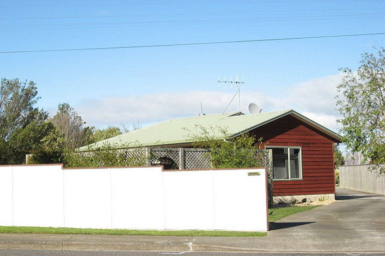 Photo of property in 5 Montgomery Street, Waipukurau, 4200