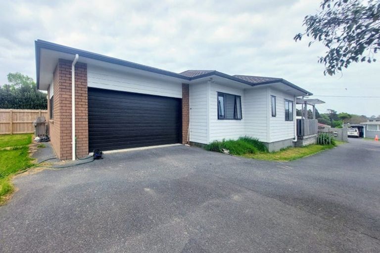 Photo of property in 9 Tapu Road, Huapai, Kumeu, 0810